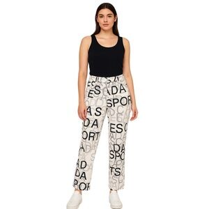 EUC Women’s Escada $495 MSRP LINDA Sport Typography Print Pants Size 10 (EU 40)
